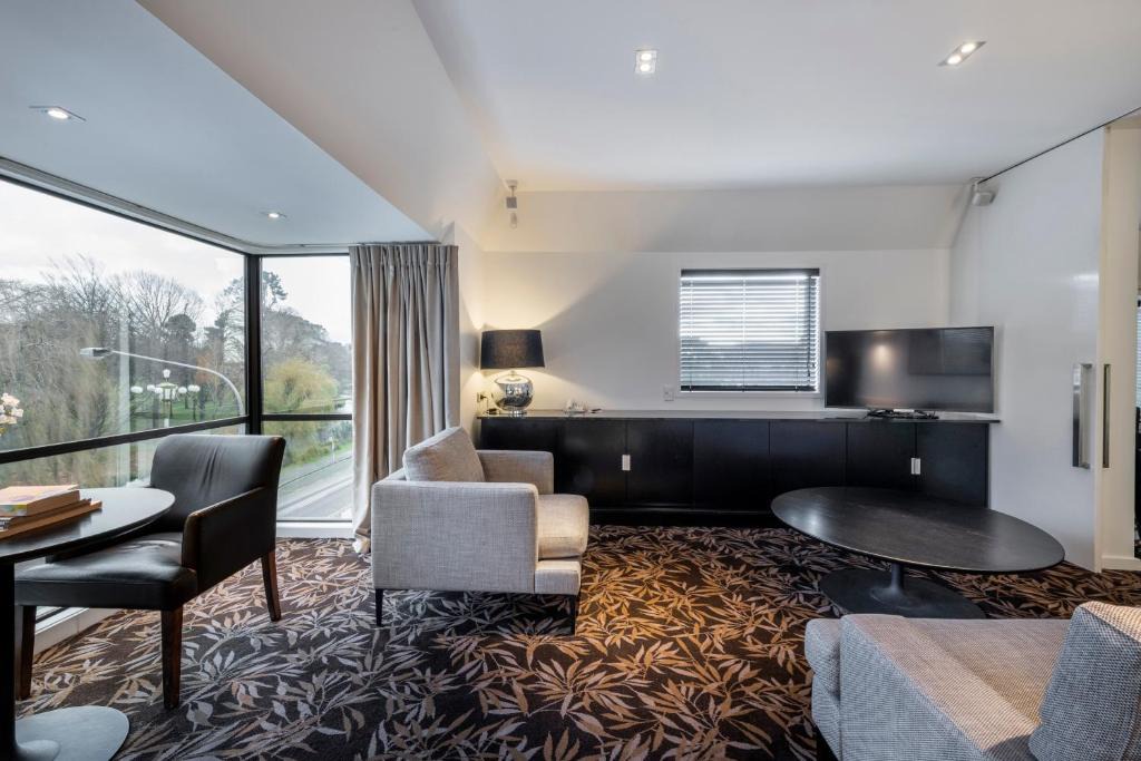 Christchurch City Centre Hotel | The George