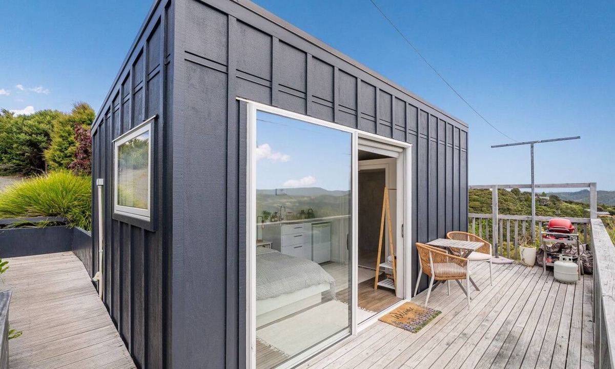 Kuaotunu Condo | The Happy Local | Epic Coastal Views