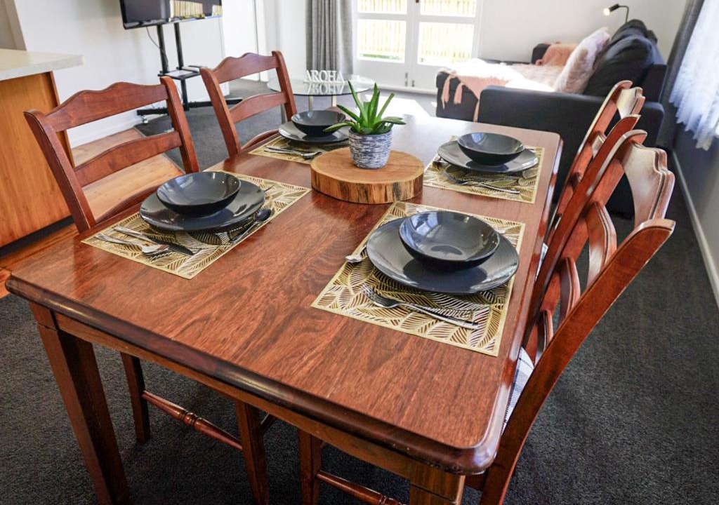 Karori Apartment | The Hidden Gem - tranquility close to town