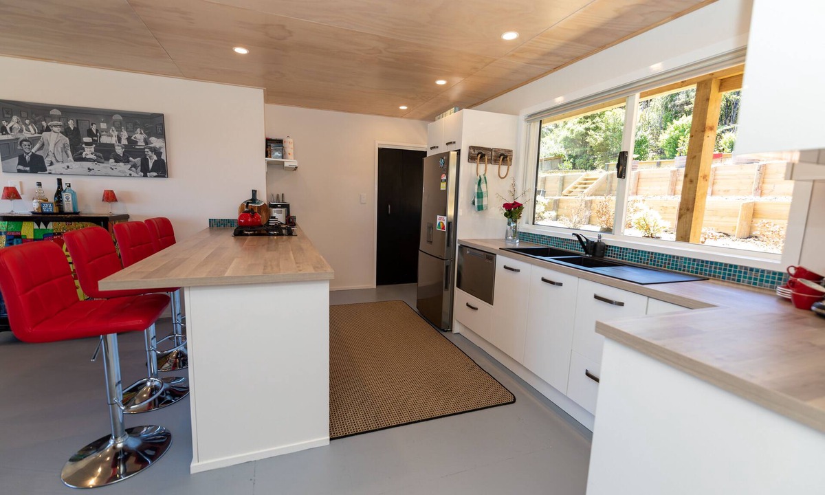Tryphena House | The Lazy Fish, Great Barrier Island