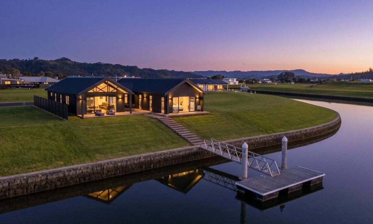 Whitianga House | The Mooring - Whitianga Waterways
