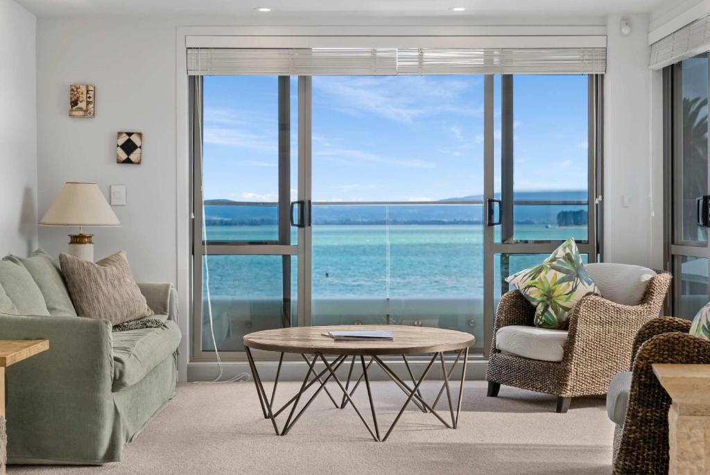 Mount Maunganui Apartment | The Penthouse Pad