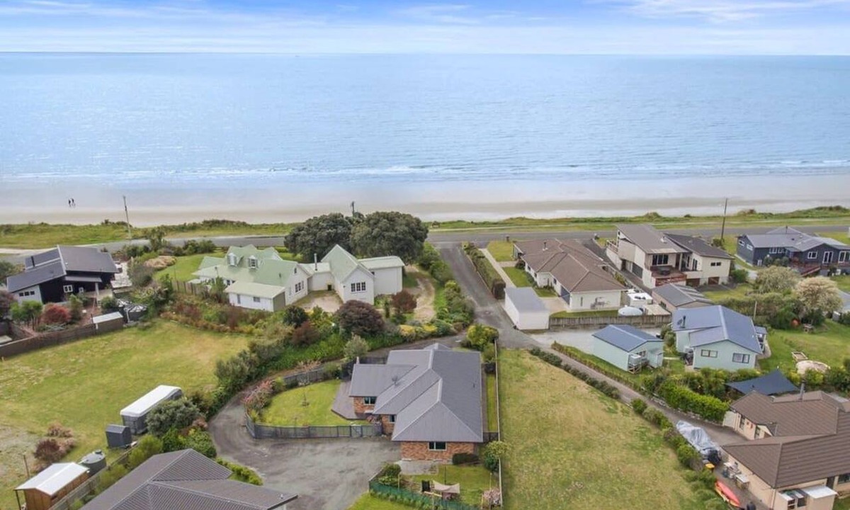 Pohara House | The Pohara Beach Life