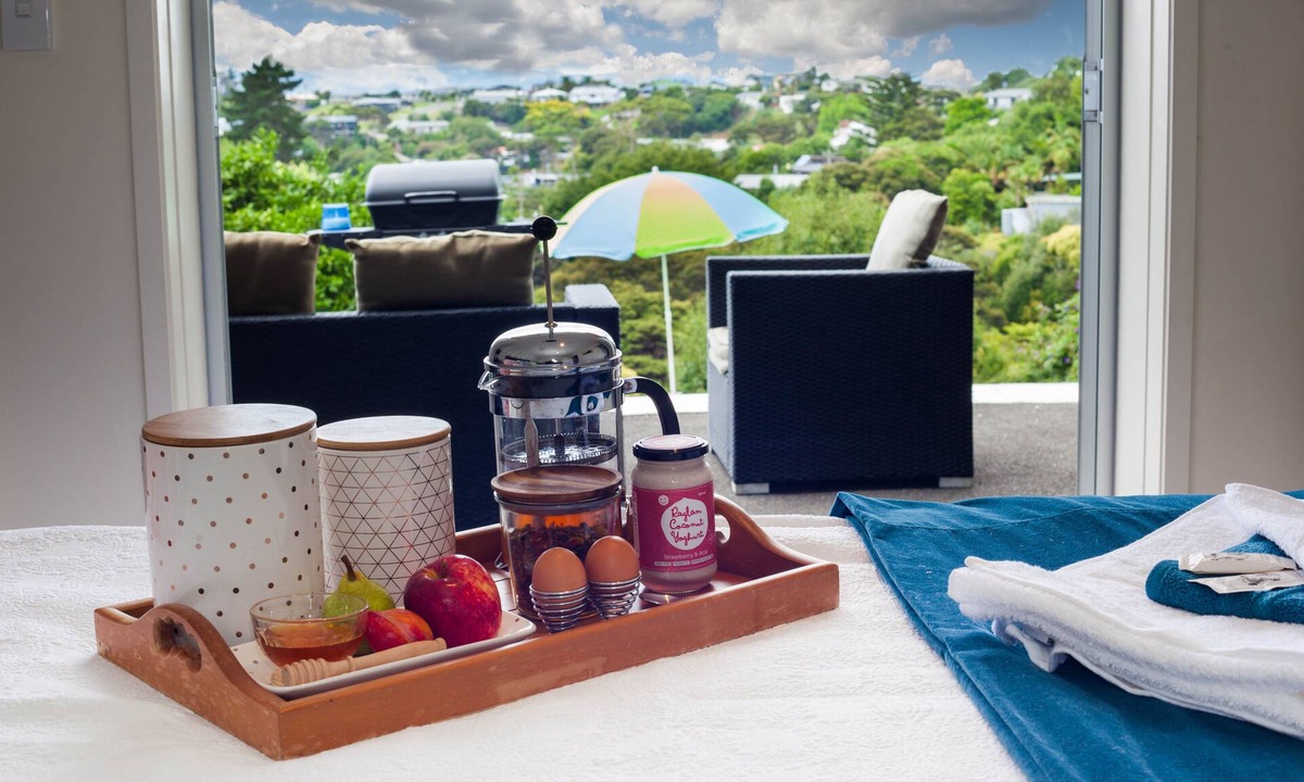 Raglan Apartment | The Queenslander Raglan