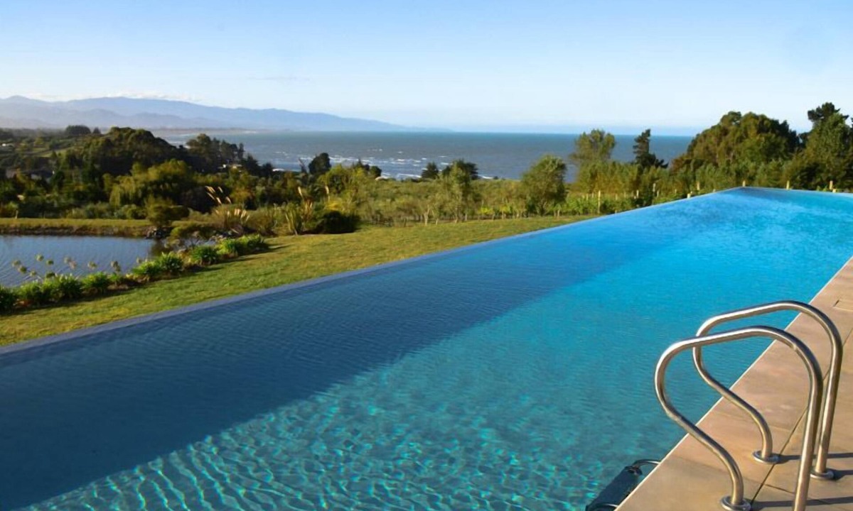 Tasman Villa | The Windhover Estate