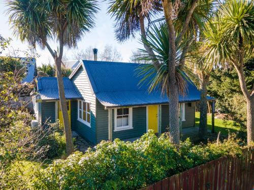 Methven House | Thimble Cottage - Methven Holiday Home
