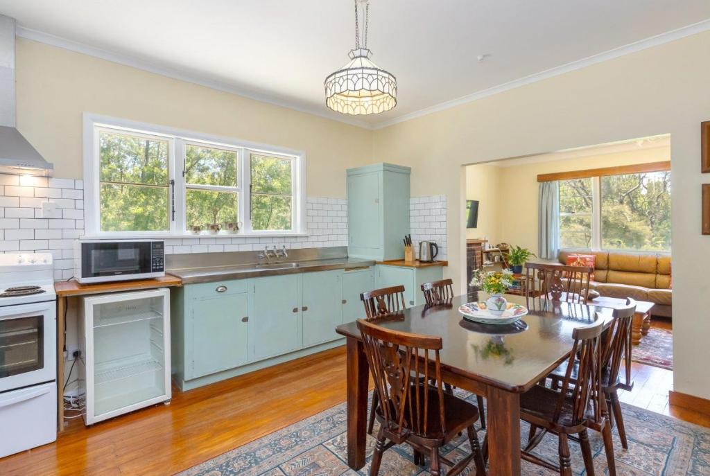 Masterton District House | Tinui Food Forest Cottage