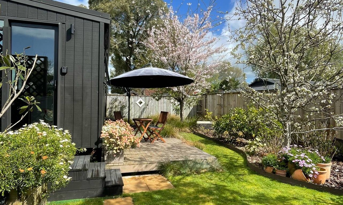 Cambridge Cabin | Tiny-Home Garden Hideaway – Private, quiet, garden setting w/off-street parking.