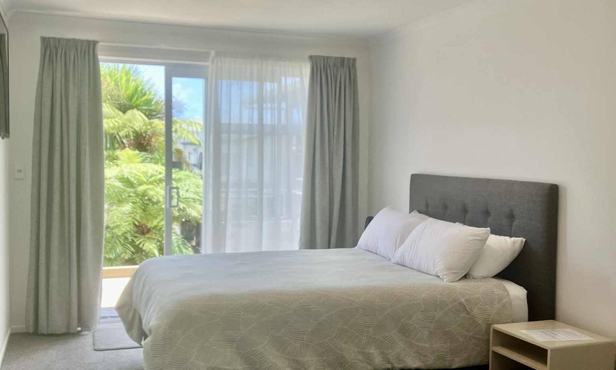 Westport Hostel | TripInn Modern Motels & Affordable Accommodation