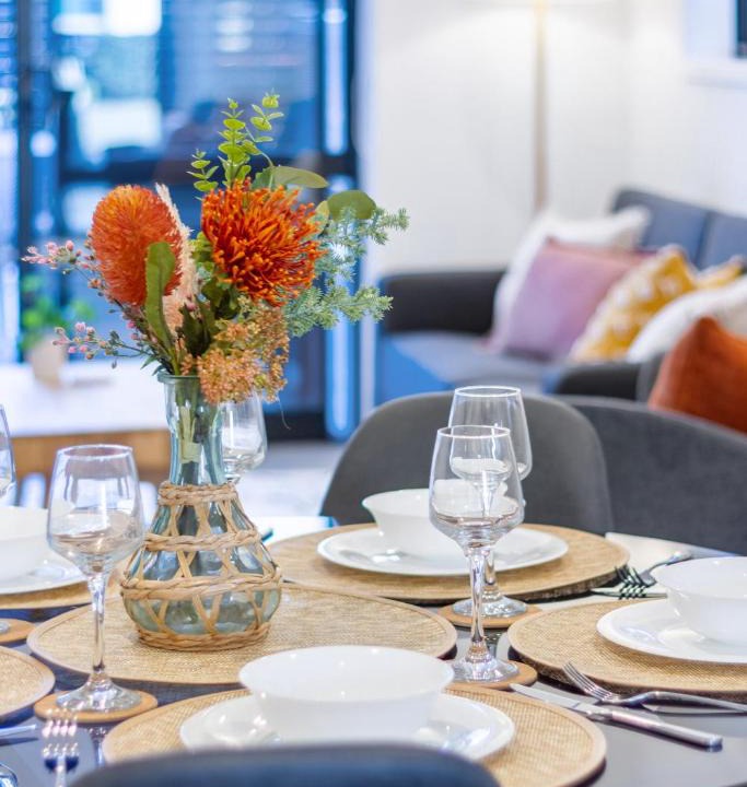 Christchurch City Centre Apartment | Tuam Street delight 4 bed 4 bath with Carpark