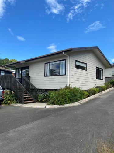 Kaiteriteri House | Two Bedroom Garden View