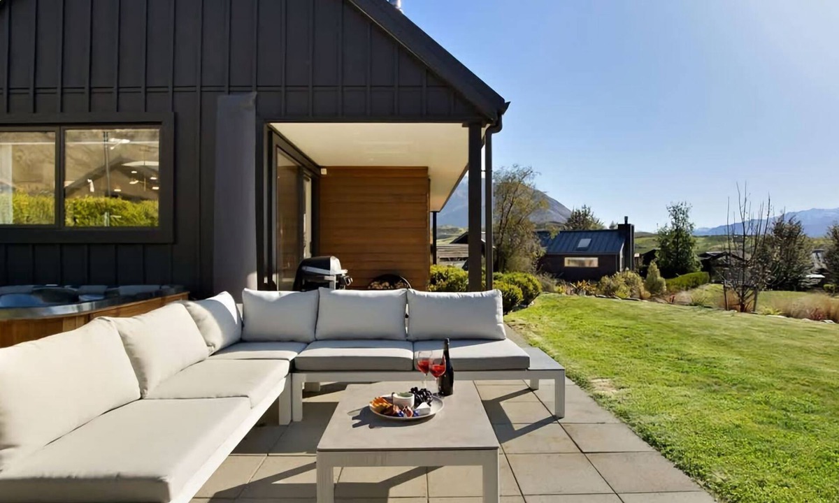 Kawarau Falls House | Urban Elegance is nestled in a peaceful neighbourhood - a perfect haven for relaxation.