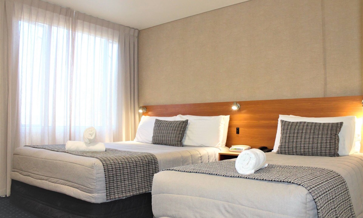 Hamilton Hotel | Ventura Inn & Suites Hamilton