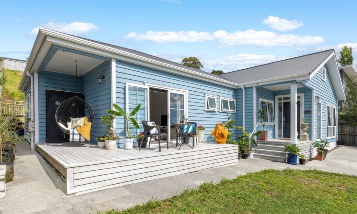 Warkworth House | Villa Vie: Spacious family escape in Warkworth near Matakana