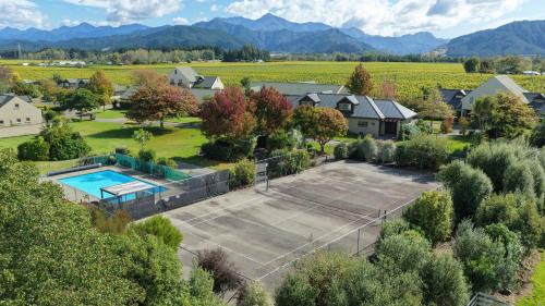 Renwick House | Vintners - Marlborough Holiday Home