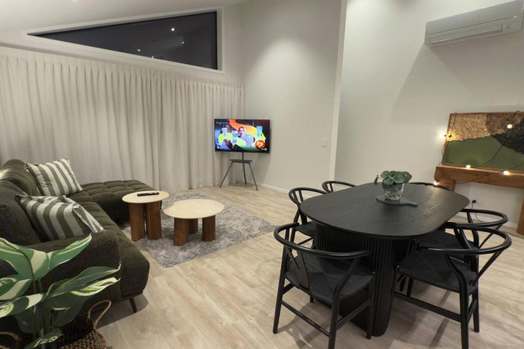 Kawarau Falls House | Wakatipu Whispers - 7-nights stay saving