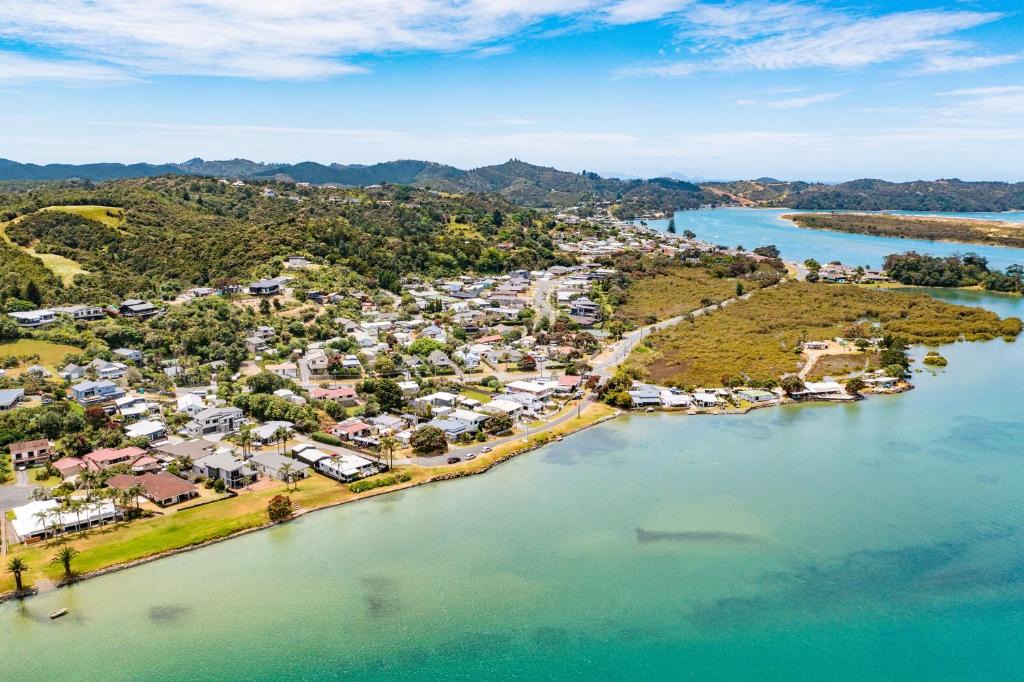 Ngunguru House | Waterfront Sunsets Studio