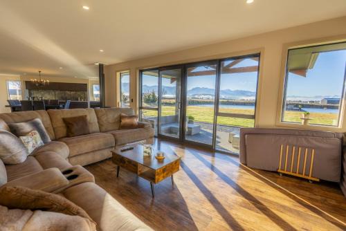 Twizel House | West Manor