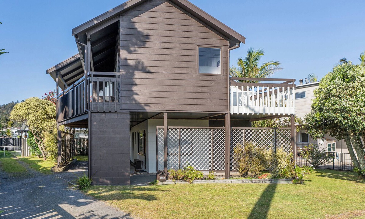 Whangamata House | Whanga Bach - Whangamata Holiday Home