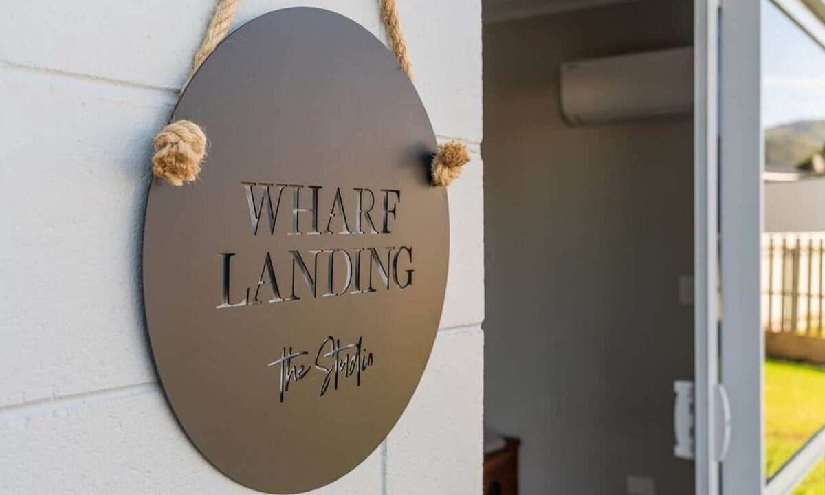 Coromandel House | Wharf Landing: The Studio