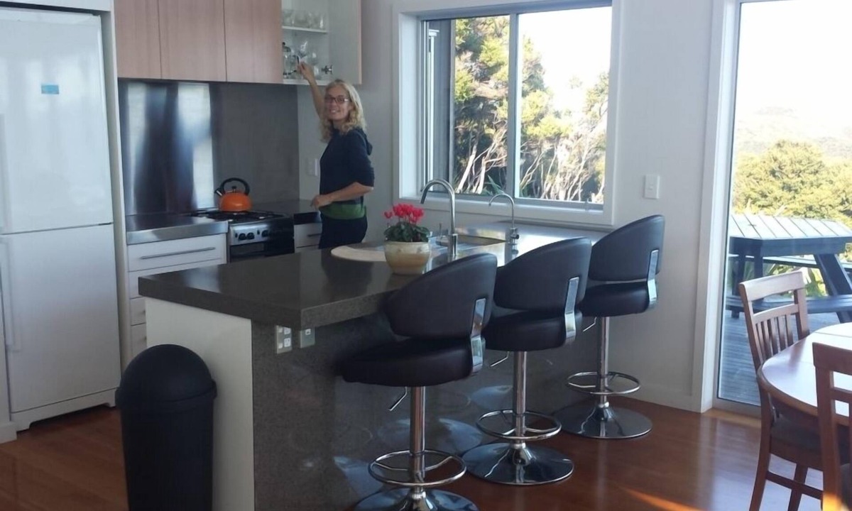 Great Barrier Island Apartment | XSPOT Cliff 4WD holiday apartment for two - Spectacular 270° Hauraki Gulf views