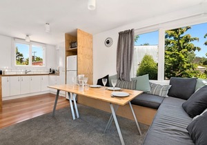 Central on Frye - Albert Town Holiday Home in Wanaka