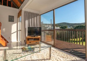 Getaway - Onemana Holiday Chalet