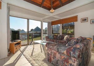 Getaway - Onemana Holiday Chalet