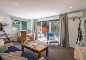 Hillside Villa 4 – Modern 2BR Walk to Town & A/C