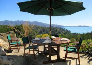 Hilltop Heaven - Kaiteriteri Holiday Home in Kaiteriteri