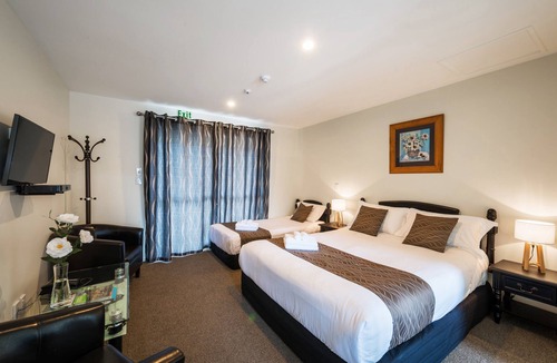 Riccarton Hotel | 123 Motel