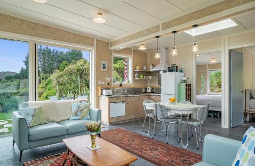 Tararua Forest Park House | 2 Bedroom Eco Cottage - Waikanae
