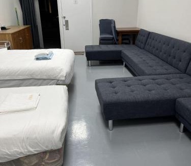 Auckland Apartment | 2 Double, 1 Single and 2 Sofa Beds Apartment 6