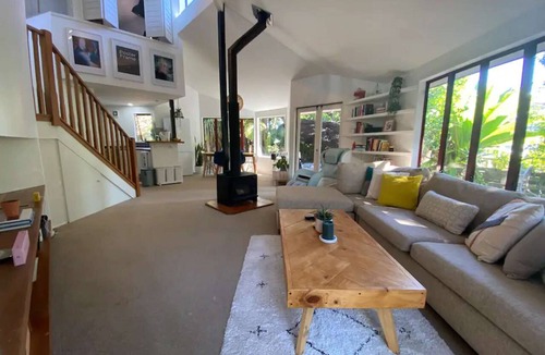 Takapuna House | 2BR Oasis on the North Shore