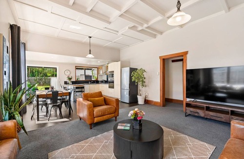 Whangarei House | 3 Bedroom Villa in Kensington