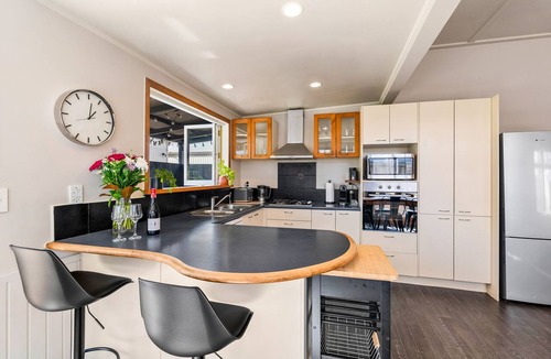 Whangarei House | 3 Bedroom Villa in Kensington