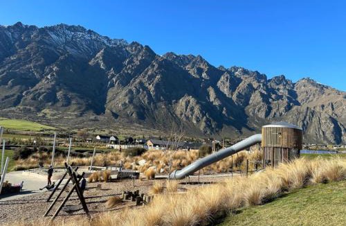 Kawarau Falls House | 3 mins to Remarkable resort