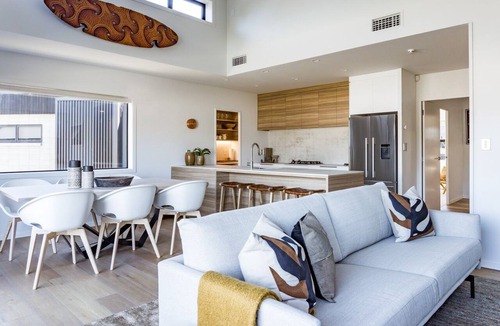 Raglan House | 3 x Townhouses Central Modern