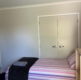 Kihikihi House | 4 Bedroom accommodation- sleeps 8