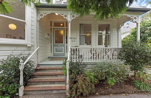 Devonport House | 4-bedroom house, Devonport, North Head