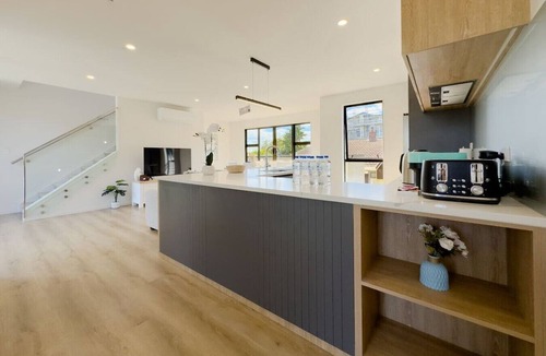 Forrest Hill Villa | 4Bs Newly Built Spacious Townhouse in Forrest Hill