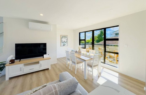 Forrest Hill Villa | 4Bs Newly Built Spacious Townhouse in Forrest Hill