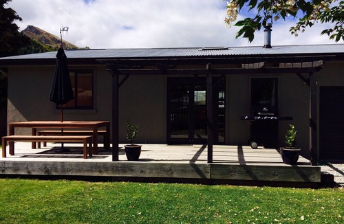 Arrowtown House | 5 minutes walk to town, 2 minutes to river