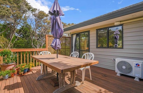 Greenhithe Apartment | 53a Chester Avenue