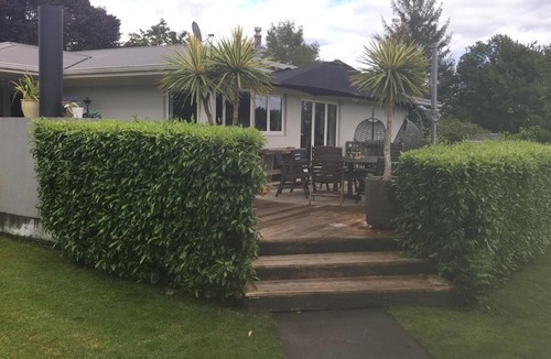 Rotoorangi House | 6 bedrooms, Close to rowing, Velodrome, field days