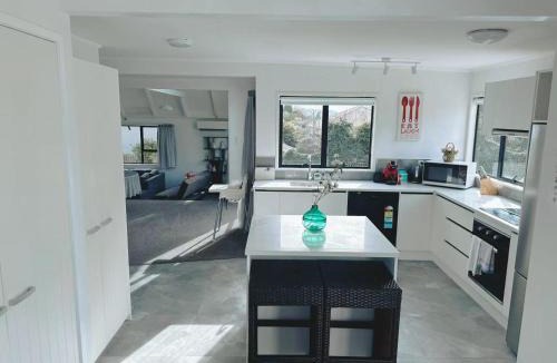 Lynmore House | A HOME with spa pool & Ride to Redwood forest
