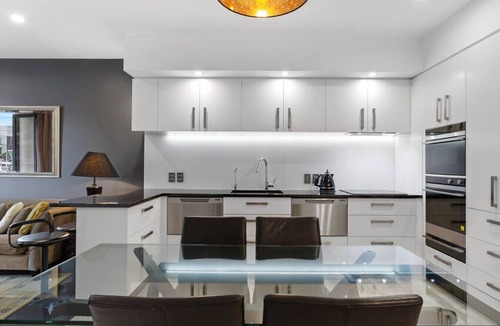 Auckland Central Business District Apartment | A Viaduct Institution 2 Bed 2 Bath at Latitude 37
