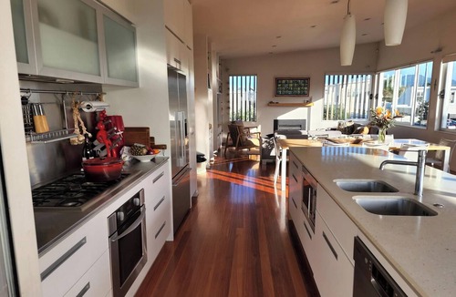 Omaha House | Absolute beachfront family holiday home for a wonderful stay at Omaha Beach.