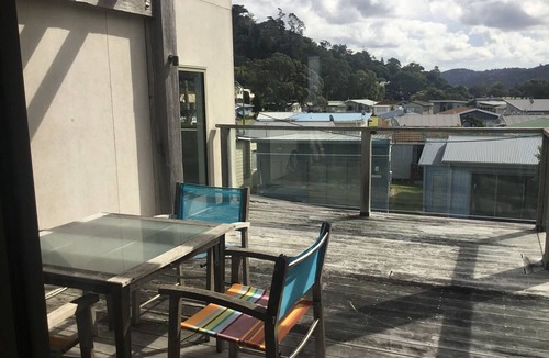 Waiwera Apartment | Absolute beachfront in Waiwera