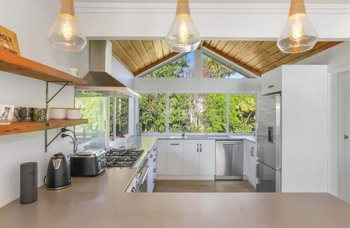 Lynmore House | Absolute Redwoods - Ride to the Forest, Sleeps 6
